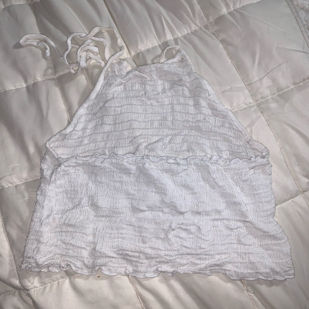 White Ruffle - Crop Top - Picture 5 of 5